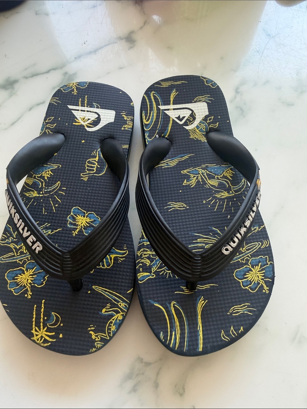 Kids flip flops